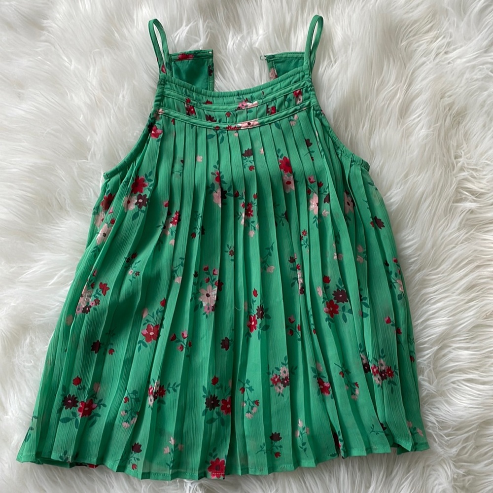 Abercrombie Kids - Size 9-10 Green floral print top, great condition.